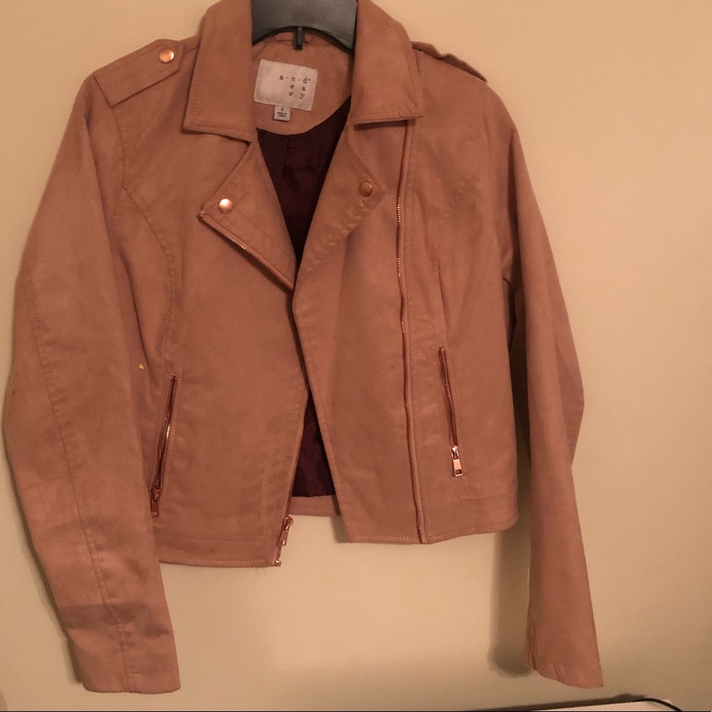 Lightweight jacket